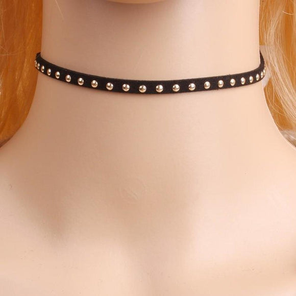 Fashionable Discrete Collars for Everyday Wear